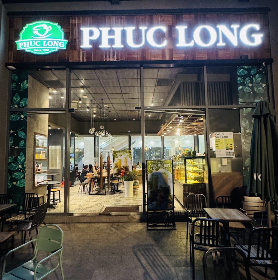 Không gian quán cà phê Phúc Long tại 299 Đường số 7, Bình Trị Đông B, Bình Tân, 3.7/5 từ 180 đánh giá trên Google Maps Không gian quán cà phê Phúc Long tại 299 Đường số 7, Bình Trị Đông B, Bình Tân, 3.7/5 từ 180 đánh giá trên Google Maps