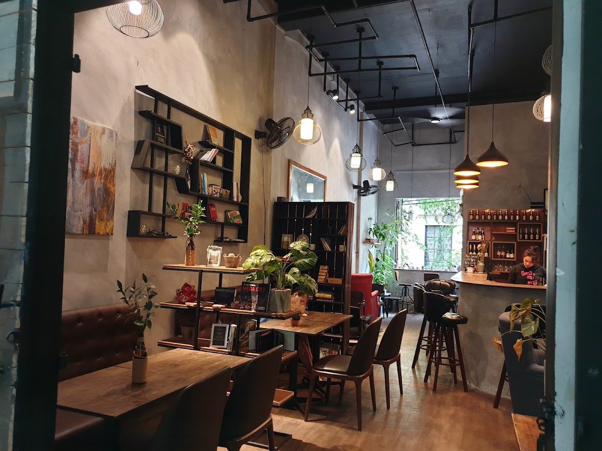 Không gian quán cà phê Mockingbird Coffee tại Lầu 4, 14 Tôn Thất Đạm, Quận 1, 4.3/5 từ 606 đánh giá trên Google Maps