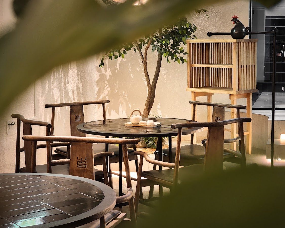 Không gian quán cà phê The Yuson Tea & Coffee tại 273B Tôn Đản, Phường 15, Quận 4, 4.9/5 từ 697 đánh giá trên Google Maps