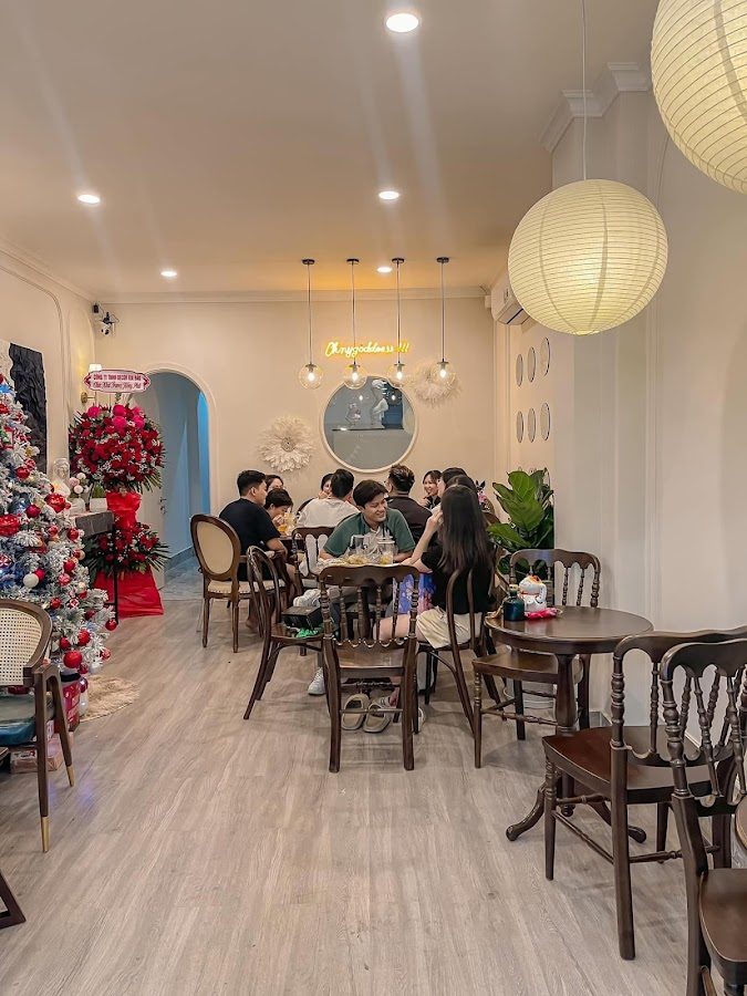 Không gian quán cà phê HERA Coffee & Tea tại 852 Huỳnh Tấn Phát, Phường Tân Phú, Quận 7, 4.3/5 từ 49 đánh giá trên Google Maps Không gian quán cà phê HERA Coffee & Tea tại 852 Huỳnh Tấn Phát, Phường Tân Phú, Quận 7, 4.3/5 từ 49 đánh giá trên Google Maps