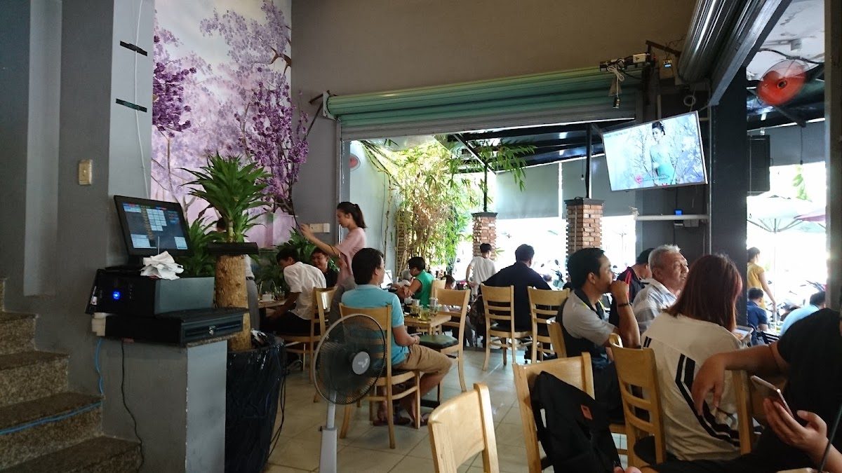 Không gian quán cà phê Nắng Rooftop Coffee tại 326 Lê Văn Lương, Phường Tân Hưng, Quận 7, 4.2/5 từ 232 đánh giá trên Google Maps Không gian quán cà phê Nắng Rooftop Coffee tại 326 Lê Văn Lương, Phường Tân Hưng, Quận 7, 4.2/5 từ 232 đánh giá trên Google Maps