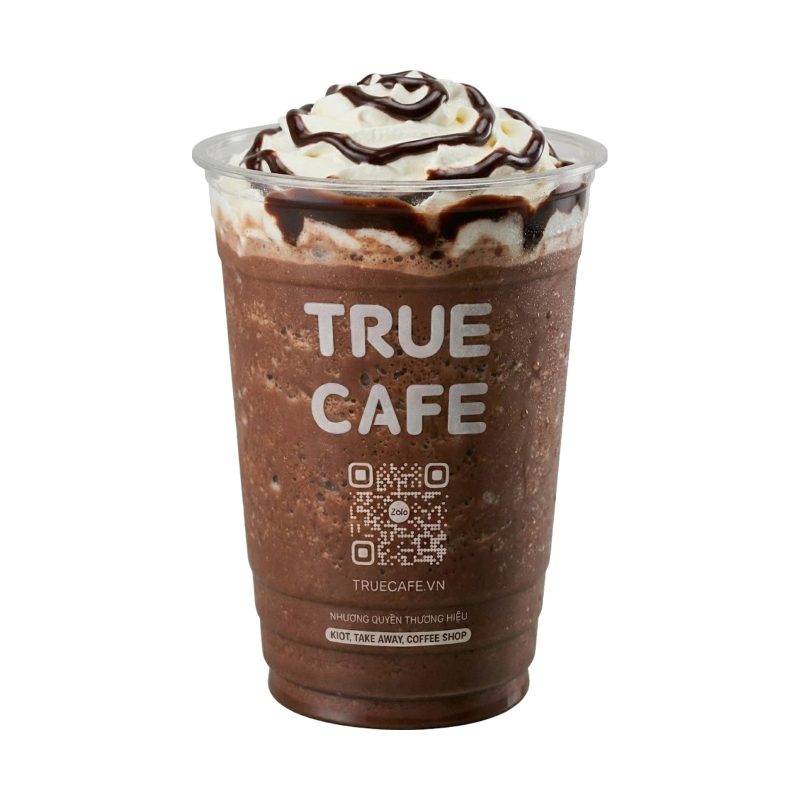 Ly Đá Xay Socola True Cafe phủ kem tươi và sốt socola chảy trên mặt